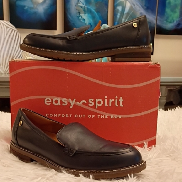 Easy Spirit Shoes - Easy Spirit Jaylin Leather Navy Loafers Women's Sz 8 NWB